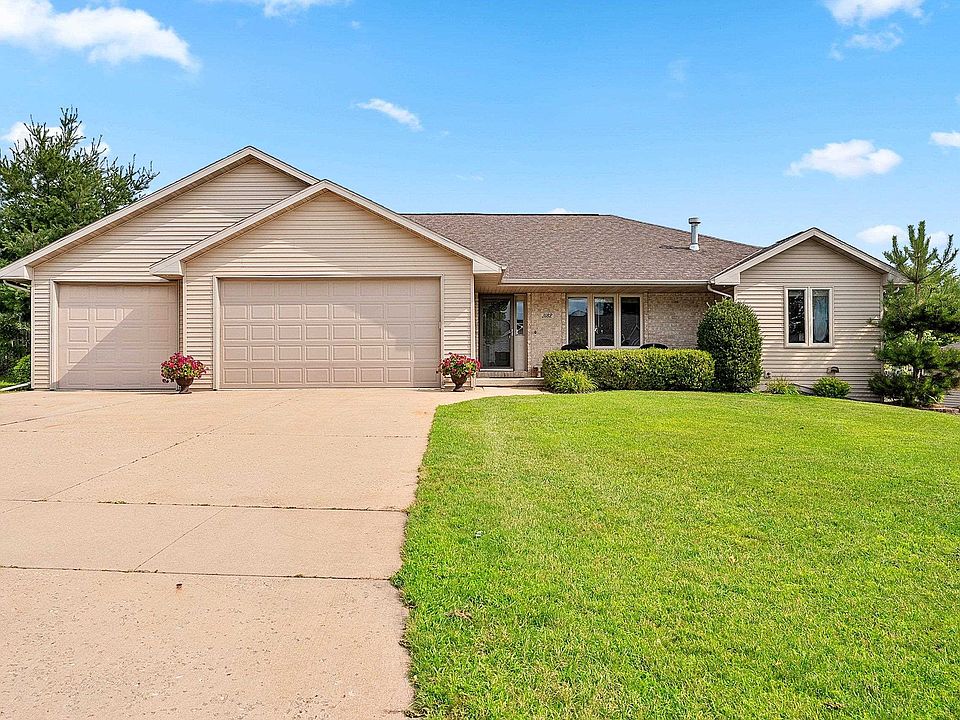 1st image of 3182 Primrose Ln