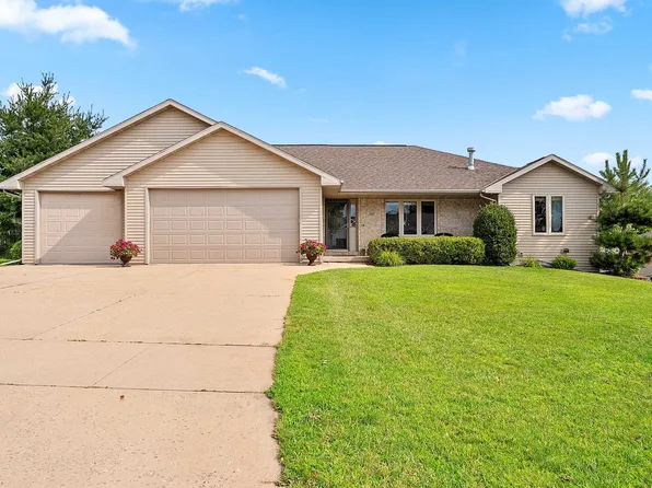 3182 Primrose Ln, Green Bay, WI 54313