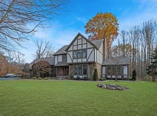 3535 Candywood Dr, Poland, OH 44514