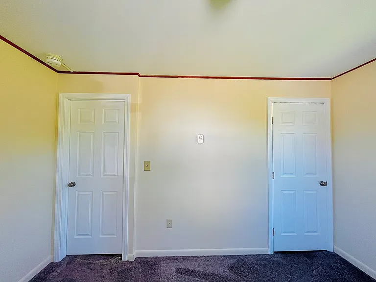 72 Heineberg Dr #100 — Photo 16