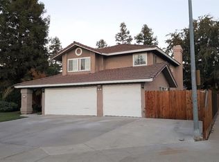 941 Laverne Ave, Clovis, CA 93611