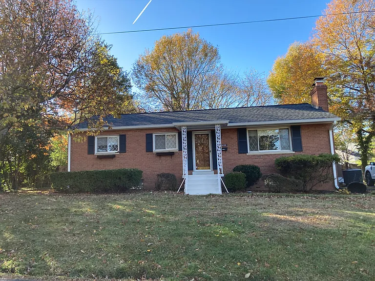 6400 Pickett St — Photo 2