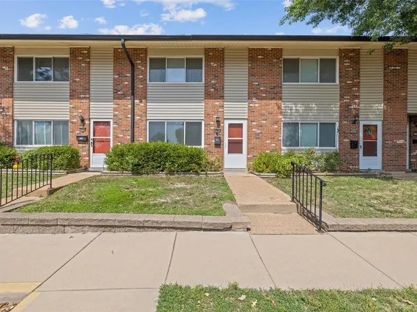10047 Echoridge Ln, Saint Louis, MO 63123