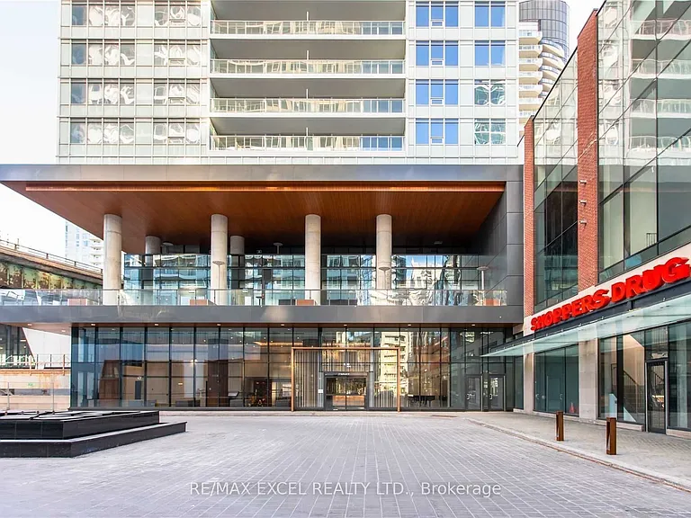 17 Bathurst St #4012 — Photo 1