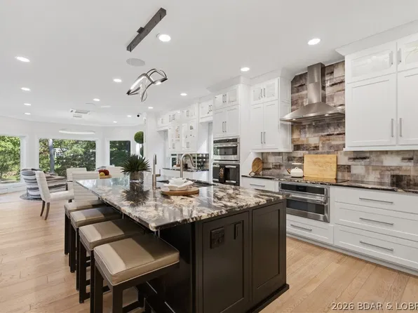 339 Cordoba Point, Sunrise Beach, MO 65079