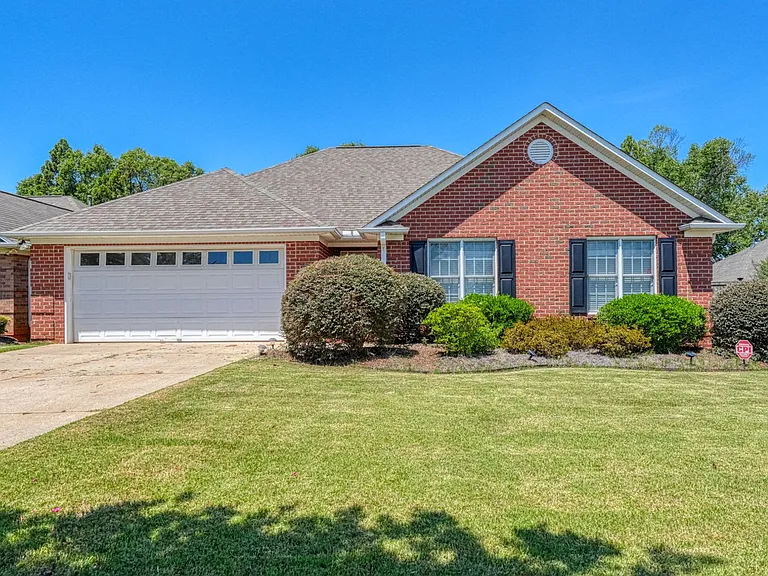 210 Rivermill Ct — Photo 1