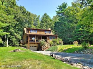 117 Sir Bradford Rd, Blakeslee, PA 18347