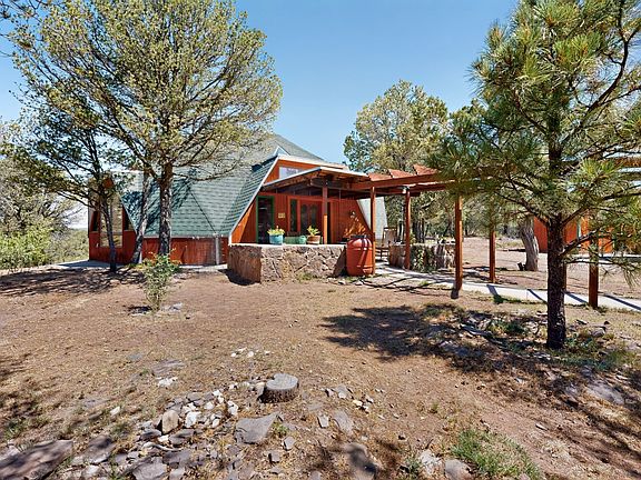 3rd image of 61 Coyote Rd