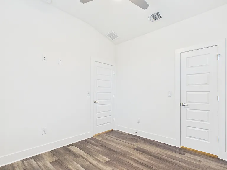 6102 Caddie St #B — Photo 27
