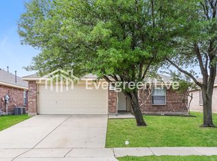1408 Mountain Air Trl, Fort Worth, TX 76131