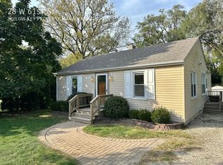 28 W 61st St, Downers Grove, IL 60516