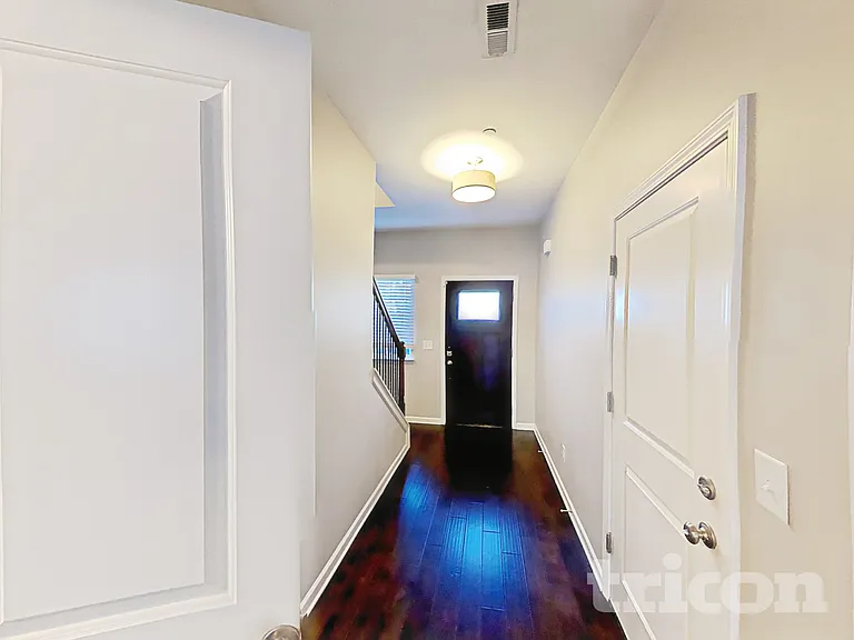 209 Ashmere Ct — Photo 24