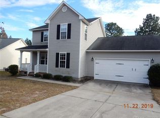 3594 Pioneer Dr, Hope Mills, NC 28348