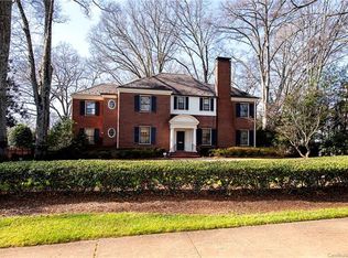 1634 Queens Rd W, Charlotte, NC 28207