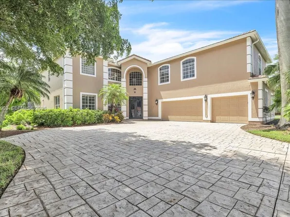 12898 Kedleston Cir, Fort Myers, FL 33912