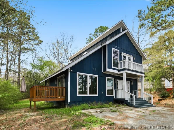 5721 Waters Edge Dr, Fayetteville, NC 28314