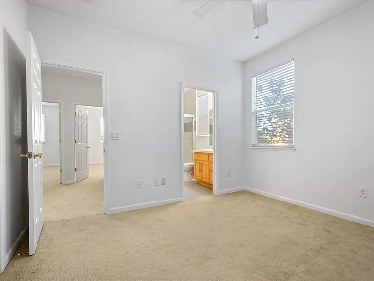 991 Zephyr Ln — Photo 46