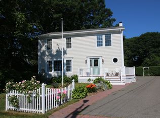 27 Shore Rd, Niantic, CT 06357