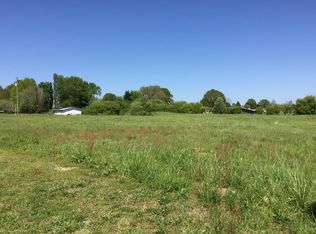 46 Walker Lake Dr, Carrollton, GA 30117