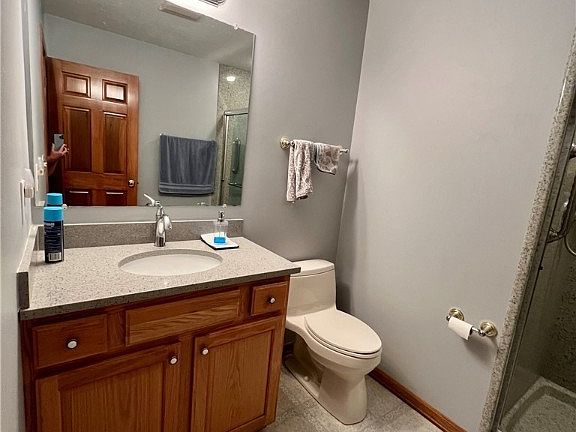 3rd image of 9551 Nichols Ln