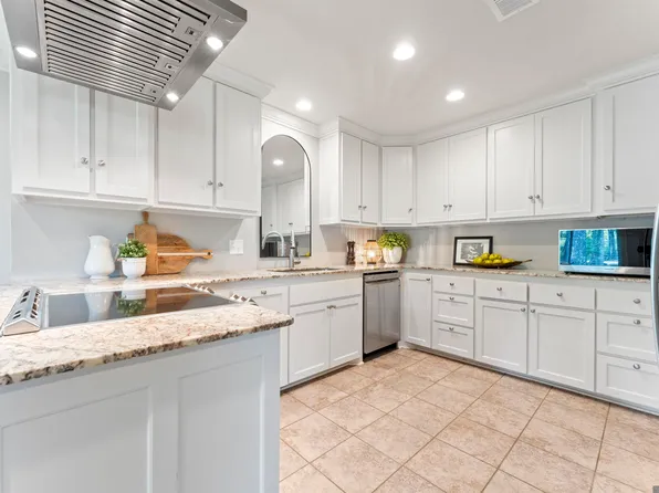 13141 Devall Rd, Baton Rouge, LA 70818