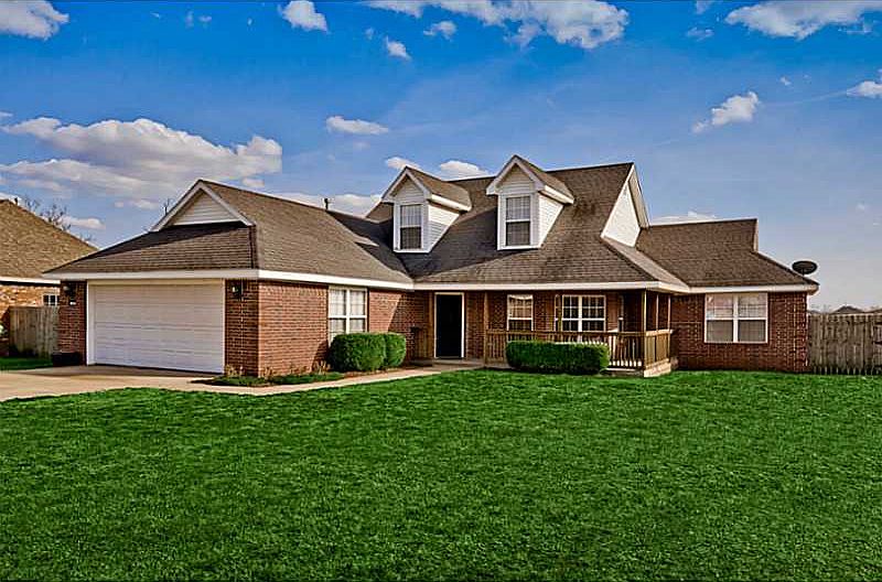 1st image of 1024 Tarah Knolls Cir