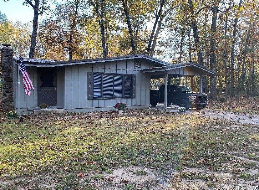 1st image of 144 Hiawatha Dr