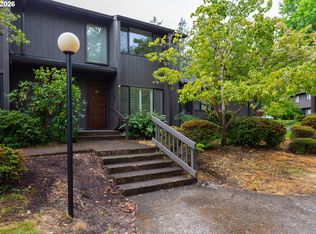 36 Westbrook Way, Eugene, OR 97405