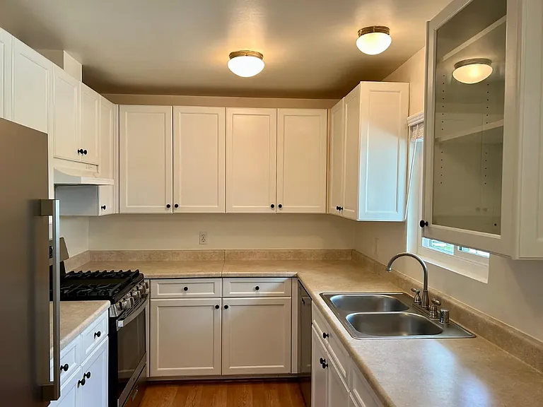 1109-1119 San Pascual Street — Photo 16