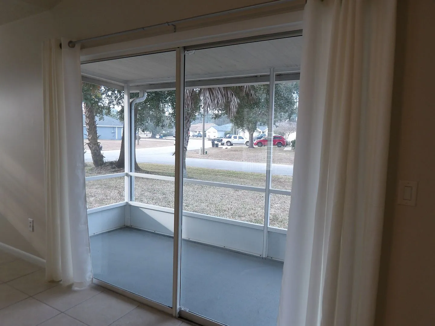 Updated 1/2 Duplex — Photo 4