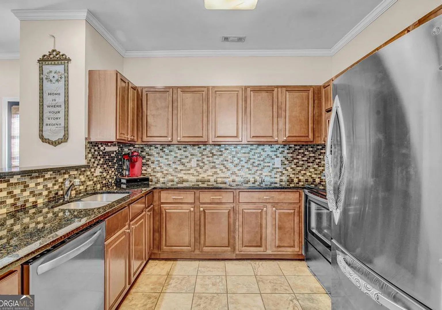 Well Maintained 3 Bedroom Home, Walkable to downtown Zebulon — Photo 4