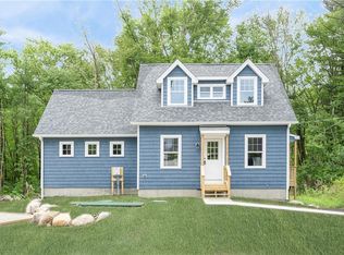 30 Tiffany Rd, Coventry, RI 02816