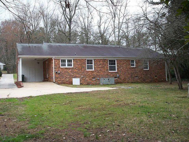2nd image of 2507 Duke Cir