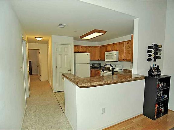 5th image of 408 Egret Lndg APT 303