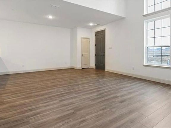 4th image of 11484 Sugarlands Dr