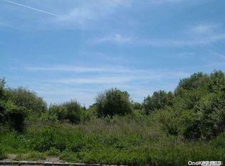 1.6 Brackenwood Path, Saint James, NY 11780