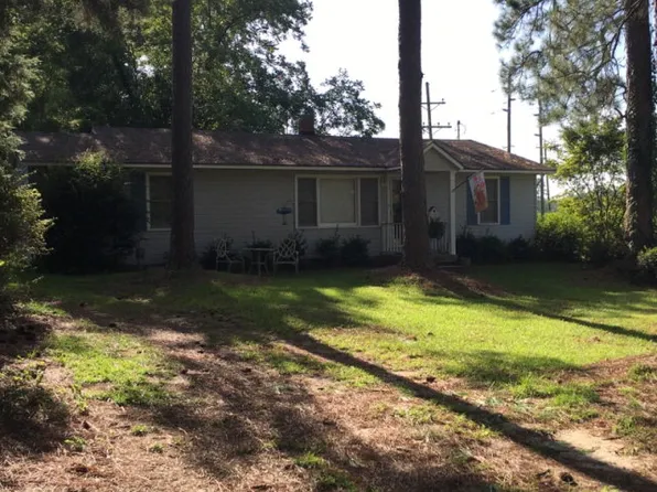 307 Shady Grove Rd, Moultrie, GA 31768
