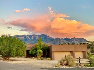 8 Anasazi Meadows Ct, Placitas, NM 87043