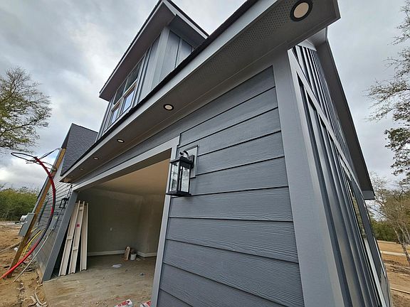 3rd image of 2222 Steep Landing Rd.