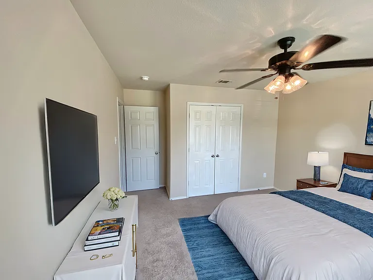 1921 Nightingale Dr — Photo 11
