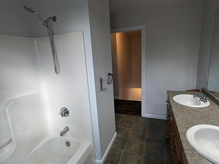 60 Clark St — Photo 11