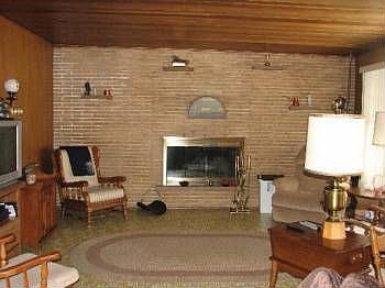 3rd image of 8044 W Belmont Ave