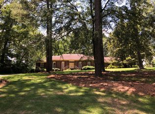 2173 Clubview Dr, Alexander City, AL 35010