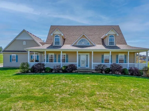 29801 E Hanna Rd, Buckner, MO 64016