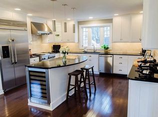 238 Lawrence Ln, Wayne, PA 19087