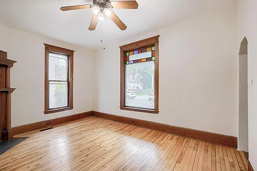 1509 18th Ave NE Photo 1