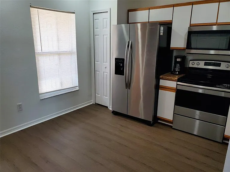 1411 Sedgwick Dr — Photo 11