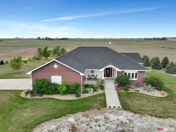 406 Road G, Henderson, NE 68371