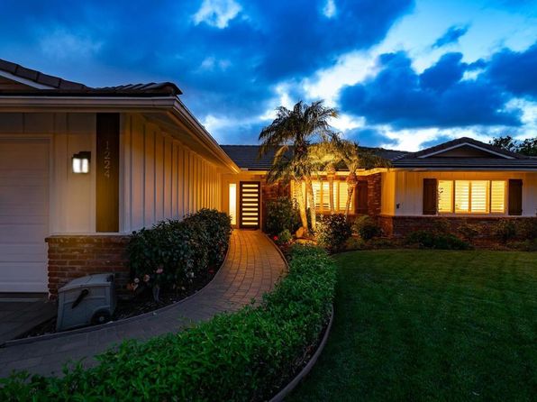 1224 San Pablo Dr, San Marcos, CA 92078