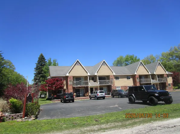7900 E Cedar Lake Dr, Greenbush, MI 48738